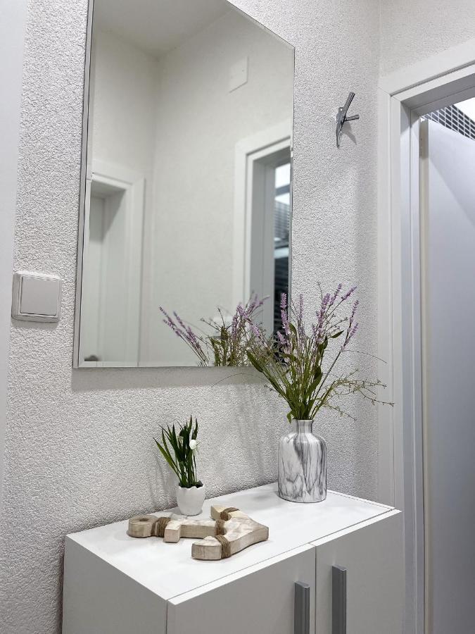 Apartments T&T Трогир Екстериор снимка